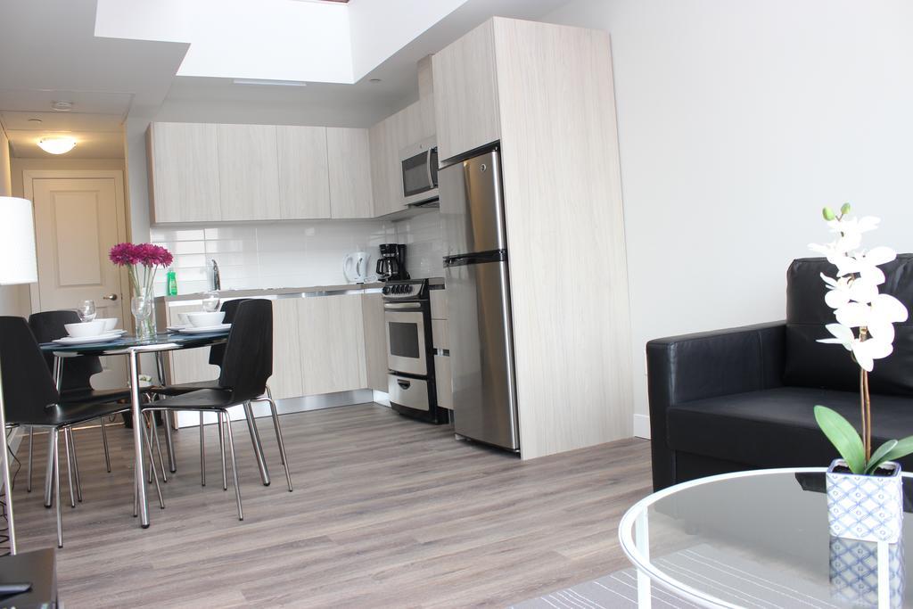 Atlas Suites- Furnished Apartments-College Street, 토론토 외부 사진