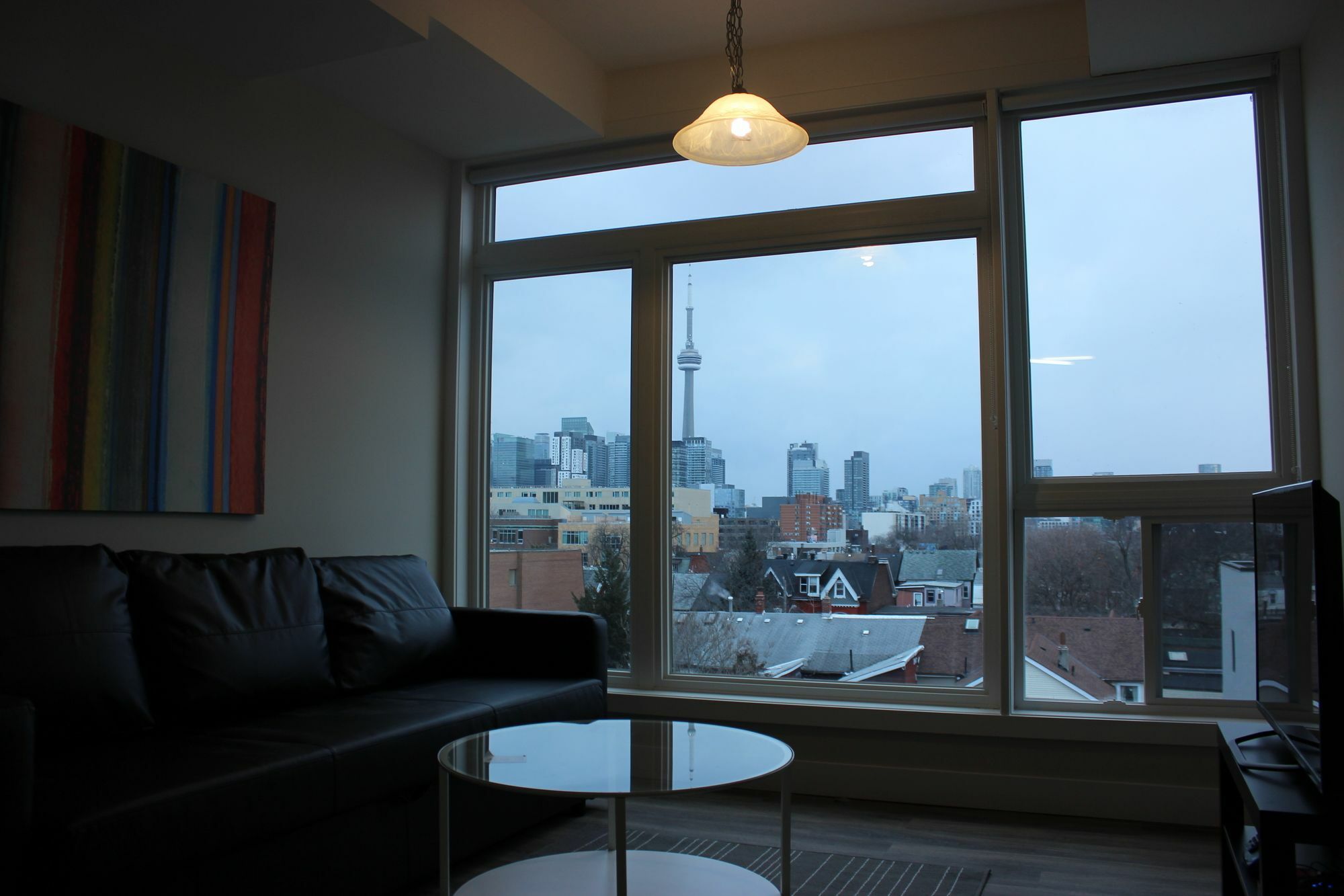 Atlas Suites- Furnished Apartments-College Street, 토론토 외부 사진