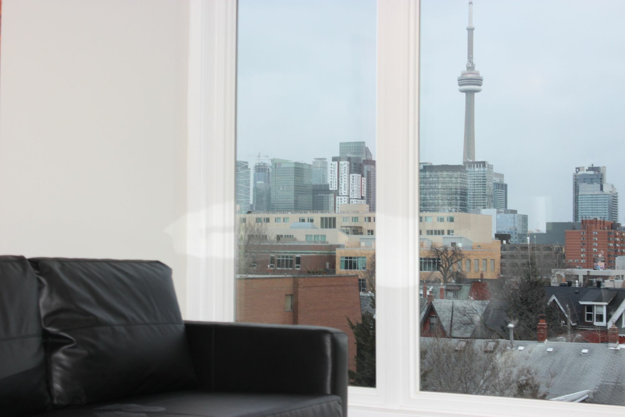 Atlas Suites- Furnished Apartments-College Street, 토론토 외부 사진